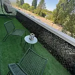 - Terrace Loire View - Center Island *